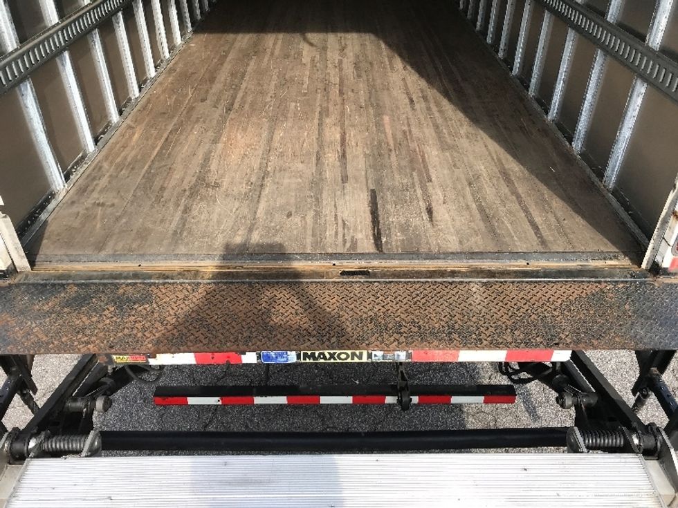 Medium Duty Box Truck-Light and Medium Duty Trucks-International-2018-4300-Prince George-VA-123,585\n\t\tmiles-$ 51,000 - Image 10