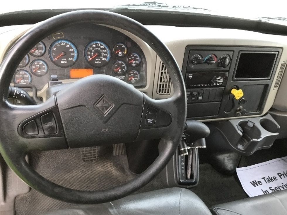 Medium Duty Box Truck-Light and Medium Duty Trucks-International-2018-4300-Prince George-VA-123,585\n\t\tmiles-$ 51,000 - Image 18