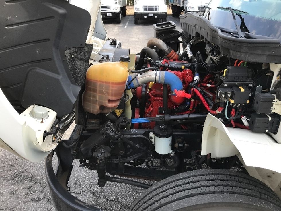 Medium Duty Box Truck-Light and Medium Duty Trucks-International-2018-4300-Prince George-VA-123,585\n\t\tmiles-$ 51,000 - Image 23