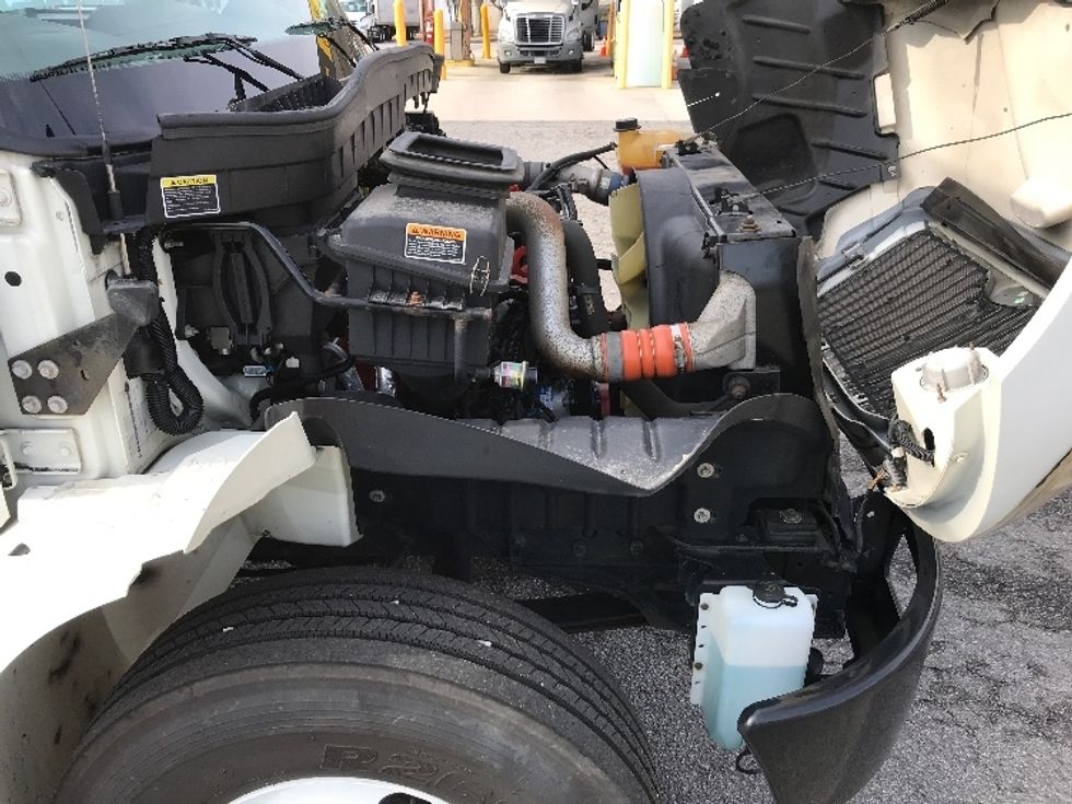 Medium Duty Box Truck-Light and Medium Duty Trucks-International-2018-4300-Prince George-VA-123,585\n\t\tmiles-$ 51,000 - Image 22