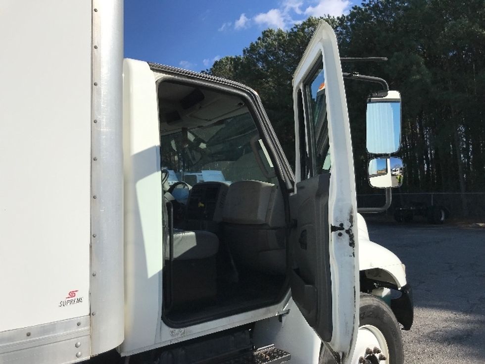 Medium Duty Box Truck-Light and Medium Duty Trucks-International-2018-4300-Prince George-VA-94,825\n\t\tmiles-$ 55,500 - Image 20