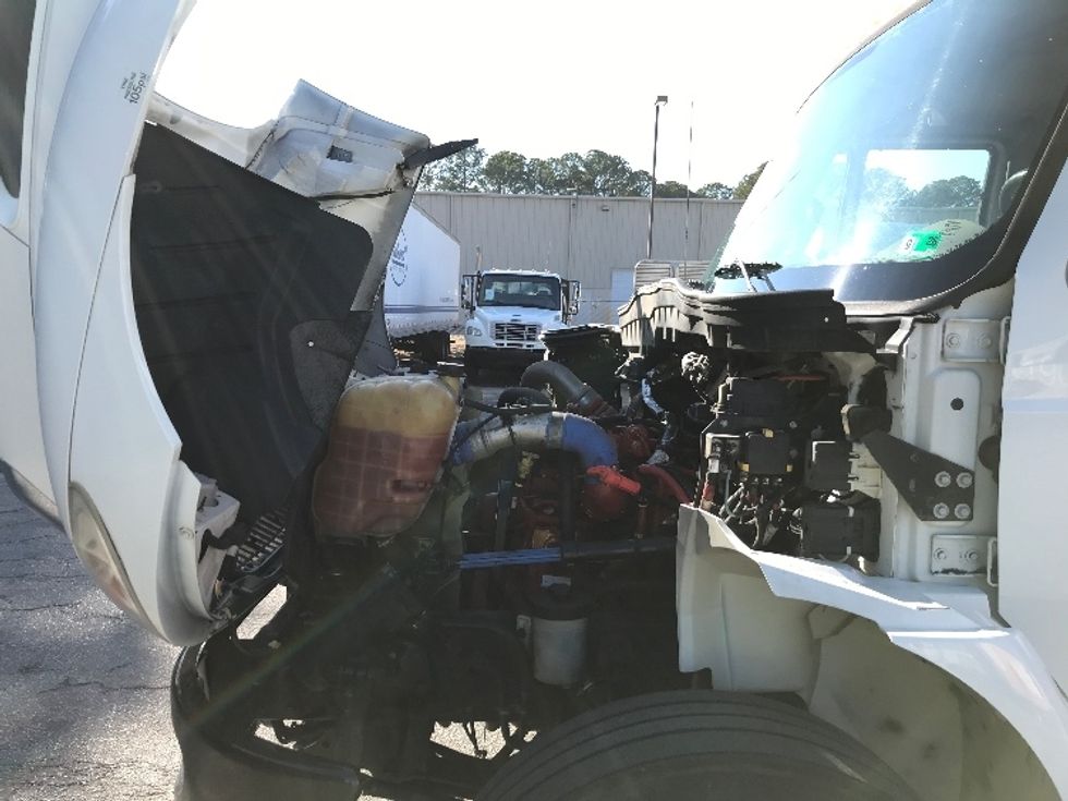 Medium Duty Box Truck-Light and Medium Duty Trucks-International-2018-4300-Prince George-VA-94,825\n\t\tmiles-$ 55,500 - Image 24