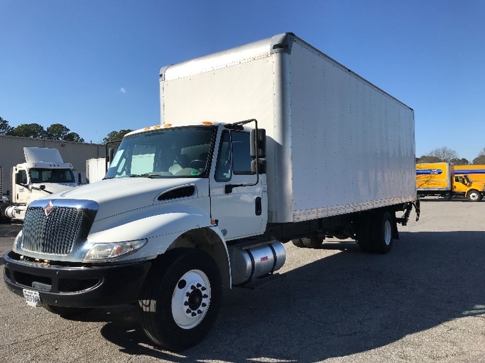 Medium Duty Box Truck-Light and Medium Duty Trucks-International-2018-4300-Prince George-VA-94,825\n\t\tmiles-$ 55,500 - Image 3