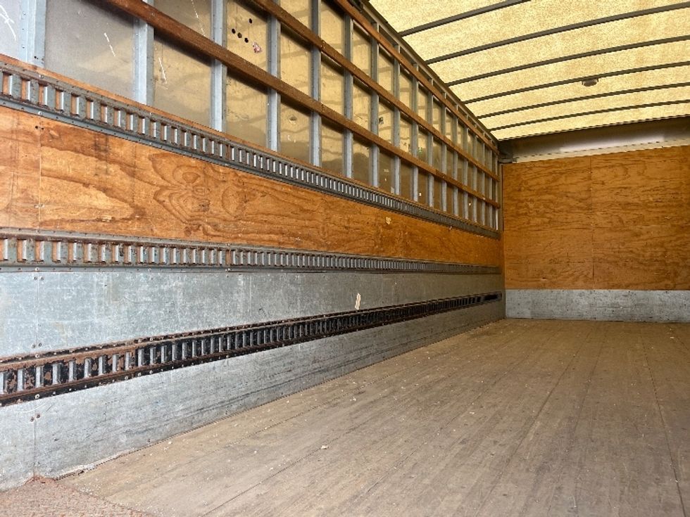 Medium Duty Box Truck-Light and Medium Duty Trucks-International-2018-4300-Rochester-NY-104,911\n\t\tmiles-$ 46,500 - Image 11