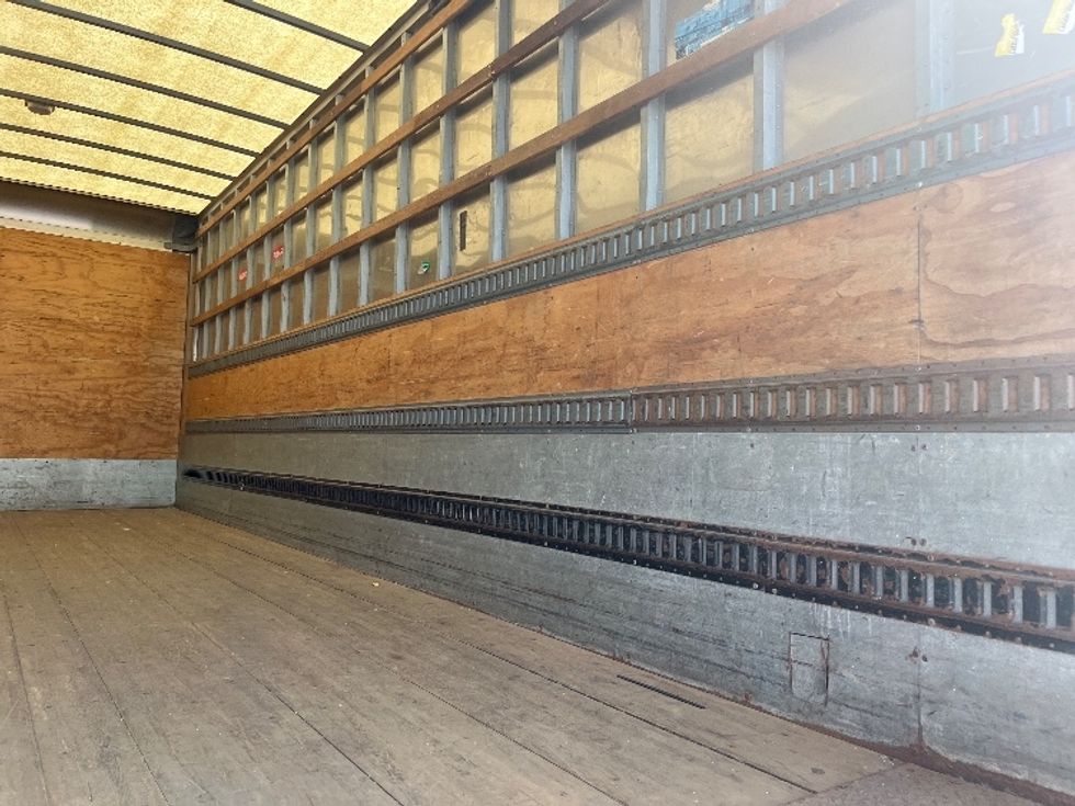 Medium Duty Box Truck-Light and Medium Duty Trucks-International-2018-4300-Rochester-NY-104,911\n\t\tmiles-$ 46,500 - Image 12