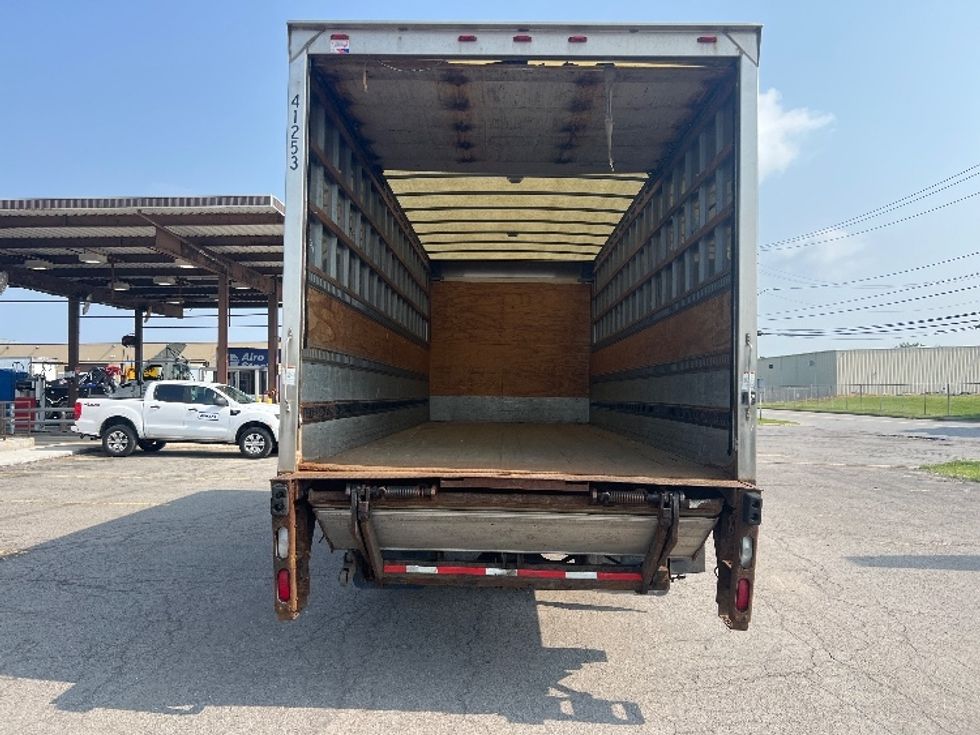 Medium Duty Box Truck-Light and Medium Duty Trucks-International-2018-4300-Rochester-NY-104,911\n\t\tmiles-$ 46,500 - Image 8