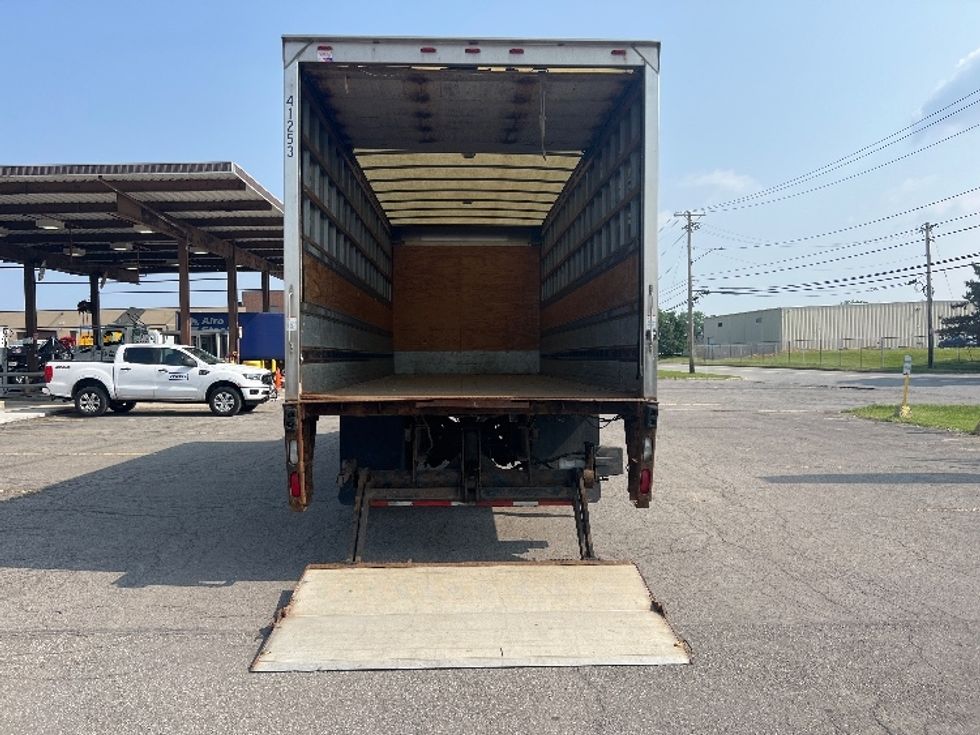 Medium Duty Box Truck-Light and Medium Duty Trucks-International-2018-4300-Rochester-NY-104,911\n\t\tmiles-$ 46,500 - Image 9
