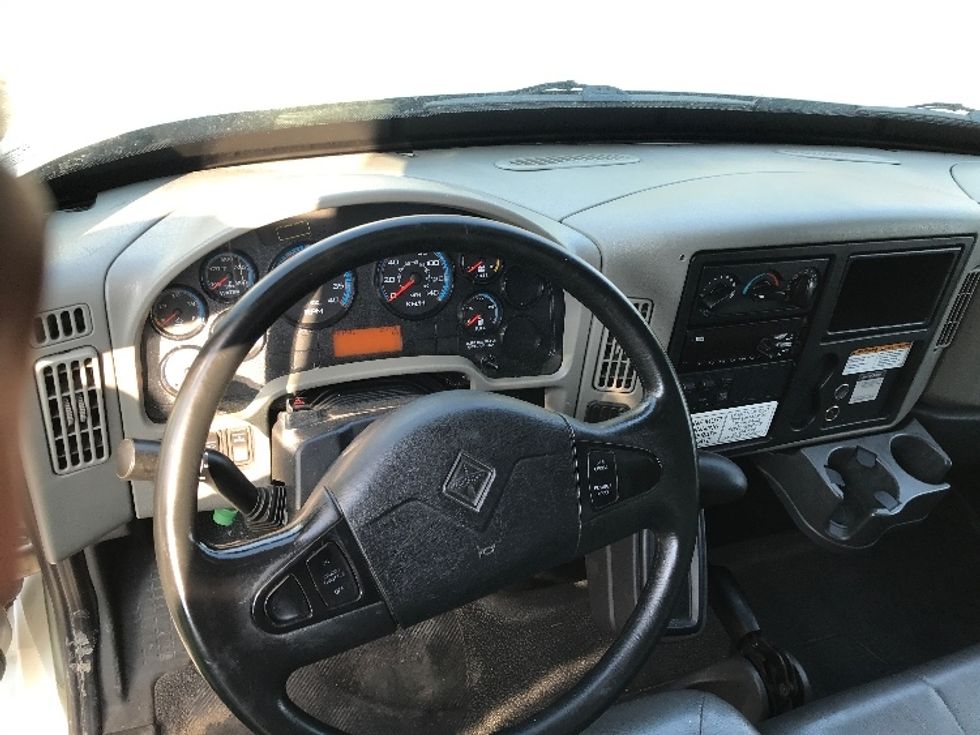 Medium Duty Box Truck-Light and Medium Duty Trucks-International-2018-4300-Scarborough-ON-214,364\n\t\tkm-$ 64,000 - Image 19