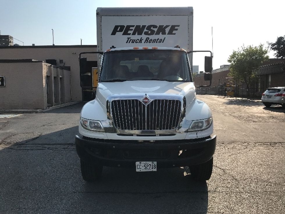 Medium Duty Box Truck-Light and Medium Duty Trucks-International-2018-4300-Scarborough-ON-214,364\n\t\tkm-$ 64,000 - Image 2