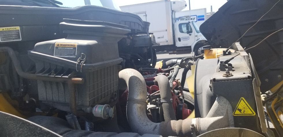 Medium Duty Box Truck-Light and Medium Duty Trucks-International-2018-4300-Scarborough-ON-267,070\n\t\tkm-$ 56,000 - Image 20