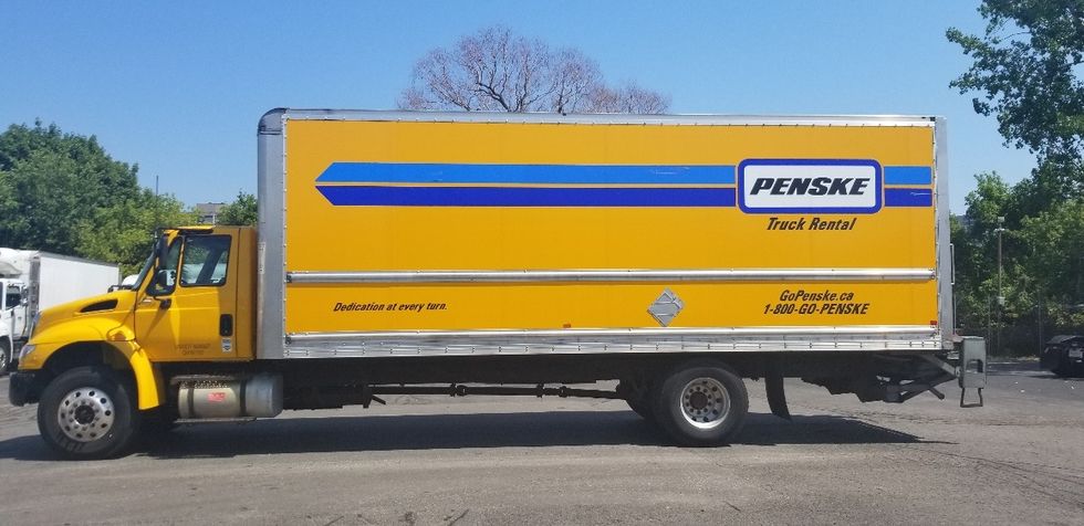 Medium Duty Box Truck-Light and Medium Duty Trucks-International-2018-4300-Scarborough-ON-267,070\n\t\tkm-$ 56,000 - Image 4