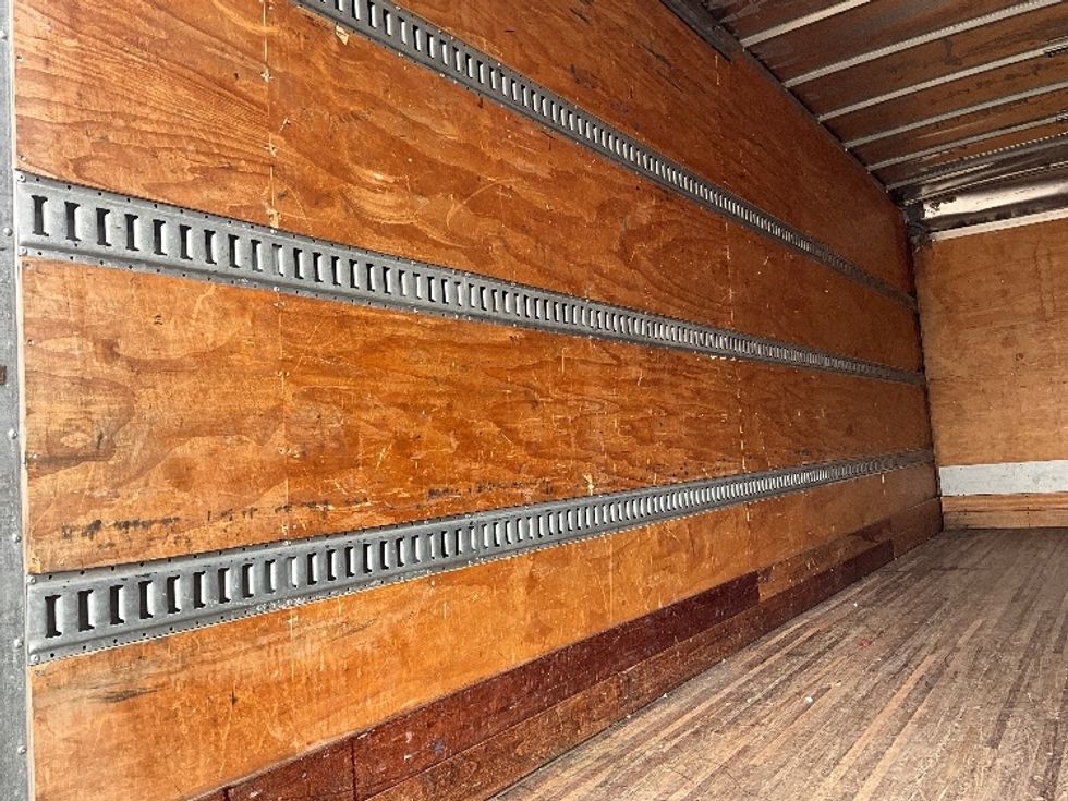 Medium Duty Box Truck-Light and Medium Duty Trucks-International-2018-4300-Sterling-VA-207,705\n\t\tmiles-$ 46,500 - Image 11