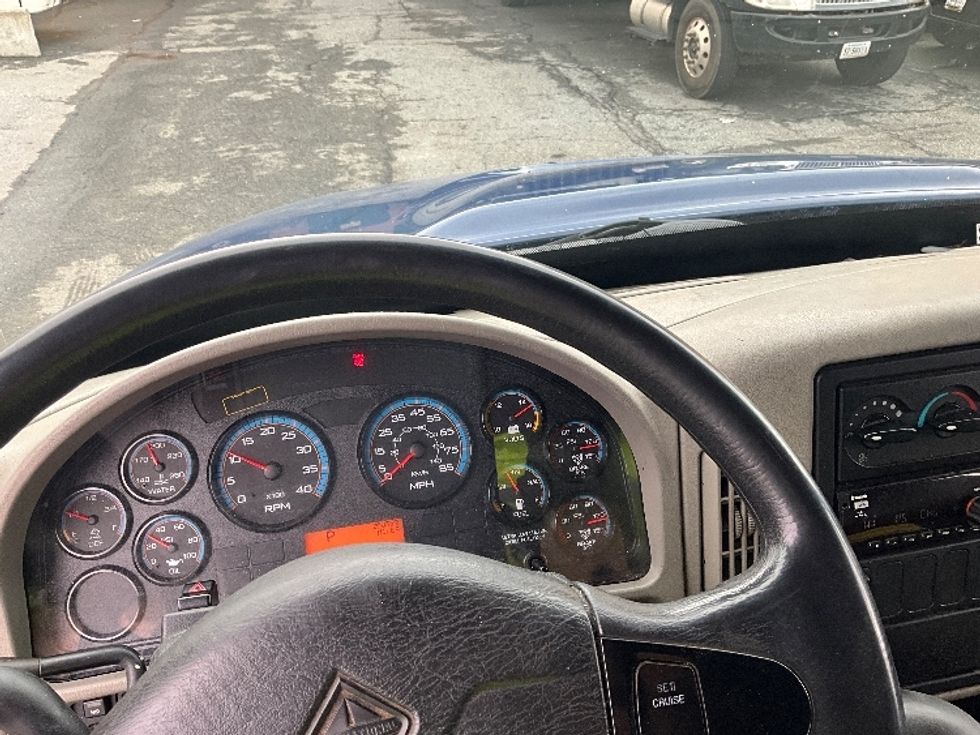 Medium Duty Box Truck-Light and Medium Duty Trucks-International-2018-4300-Sterling-VA-207,705\n\t\tmiles-$ 46,500 - Image 18