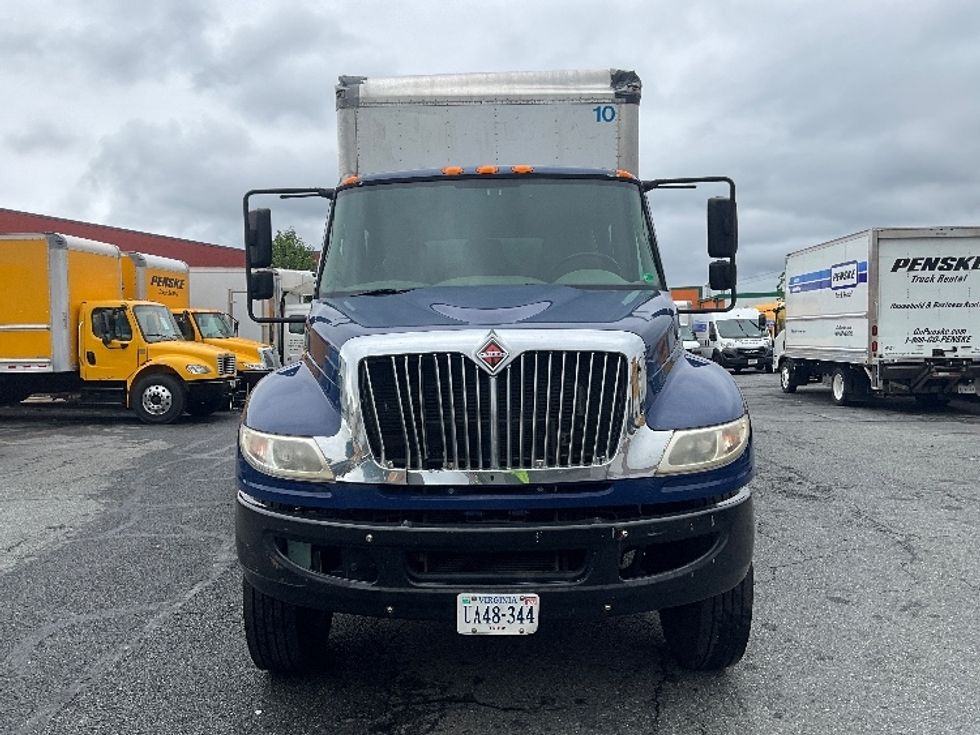 Medium Duty Box Truck-Light and Medium Duty Trucks-International-2018-4300-Sterling-VA-207,705\n\t\tmiles-$ 46,500 - Image 2