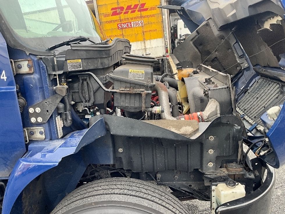 Medium Duty Box Truck-Light and Medium Duty Trucks-International-2018-4300-Sterling-VA-207,705\n\t\tmiles-$ 46,500 - Image 22