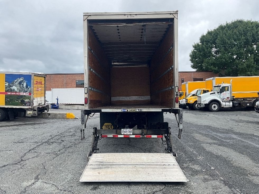 Medium Duty Box Truck-Light and Medium Duty Trucks-International-2018-4300-Sterling-VA-207,705\n\t\tmiles-$ 46,500 - Image 9