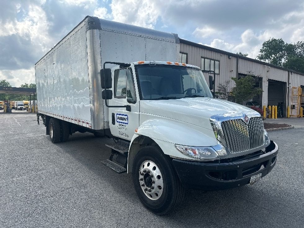 Medium Duty Box Truck-Light and Medium Duty Trucks-International-2018-4300-Sterling-VA-215,271\n\t\tmiles-$ 37,750 - Image 1