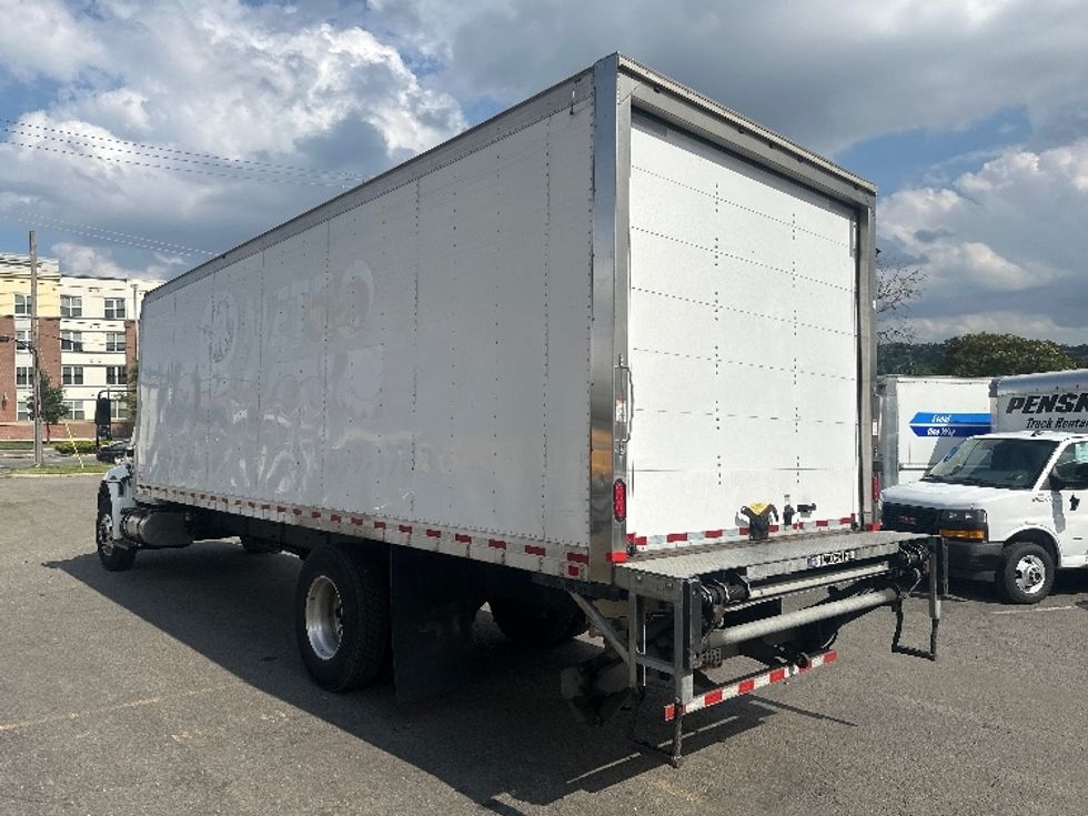 Medium Duty Box Truck-Light and Medium Duty Trucks-International-2018-4300-Sterling-VA-215,271\n\t\tmiles-$ 37,750 - Image 6