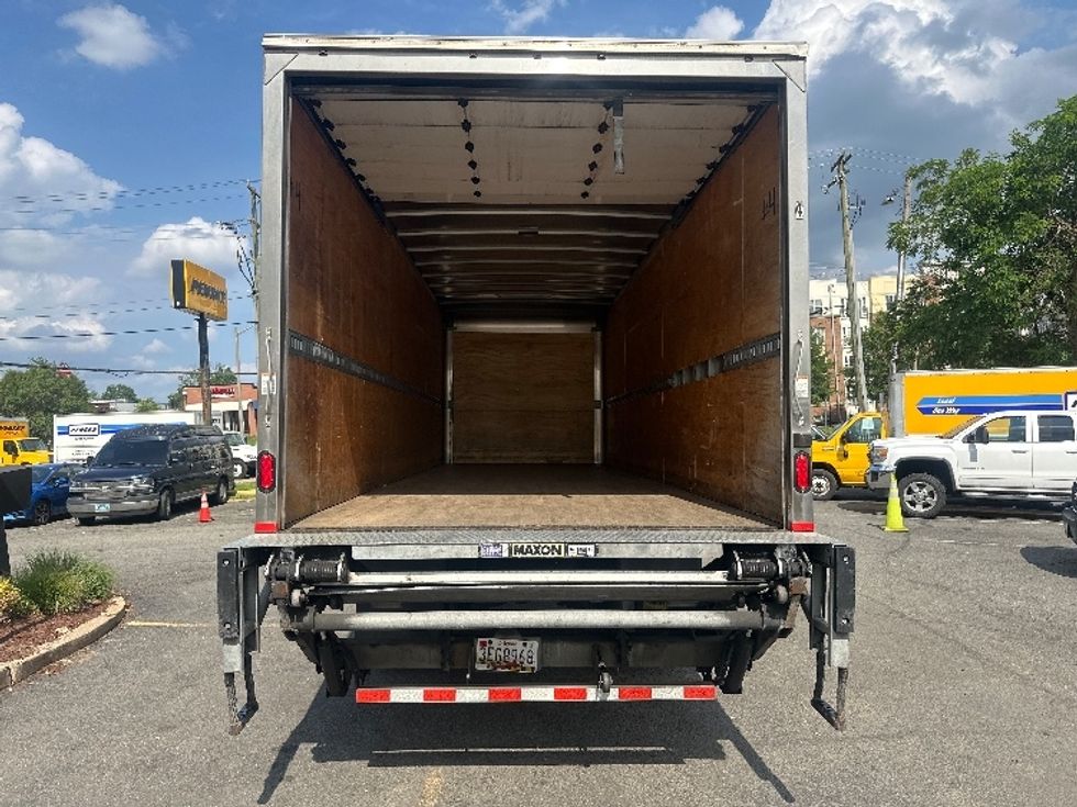 Medium Duty Box Truck-Light and Medium Duty Trucks-International-2018-4300-Sterling-VA-215,271\n\t\tmiles-$ 37,750 - Image 8