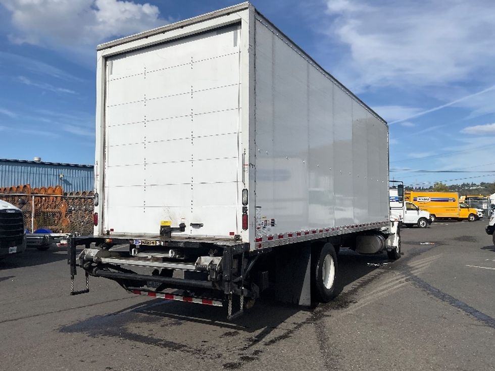 Medium Duty Box Truck-Light and Medium Duty Trucks-International-2018-4300-Tacoma-WA-140,159\n\t\tmiles-$ 46,000 - Image 13