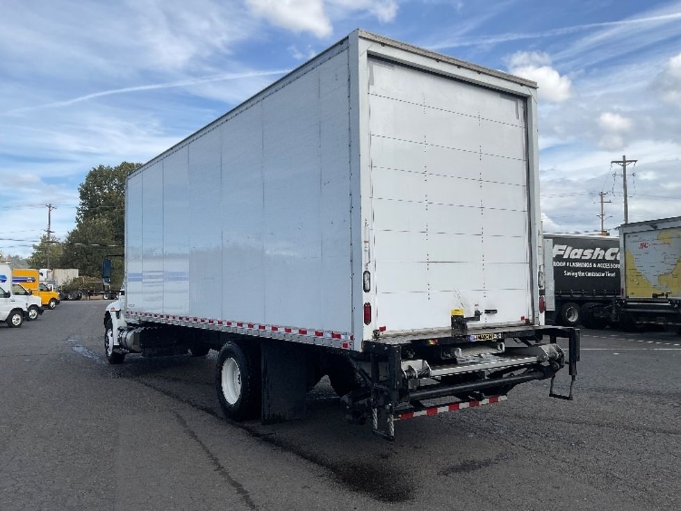 Medium Duty Box Truck-Light and Medium Duty Trucks-International-2018-4300-Tacoma-WA-140,159\n\t\tmiles-$ 46,000 - Image 6