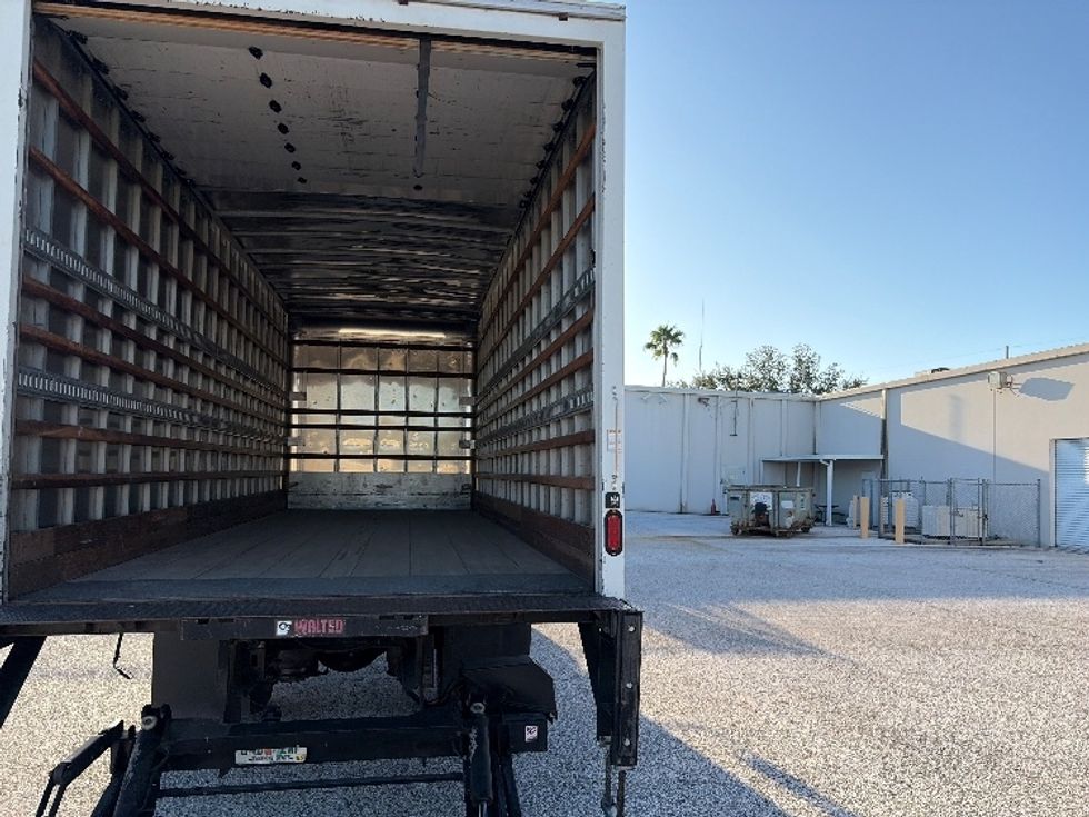 Medium Duty Box Truck-Light and Medium Duty Trucks-International-2018-4300-Tampa-FL-155,699\n\t\tmiles-$ 56,250 - Image 12