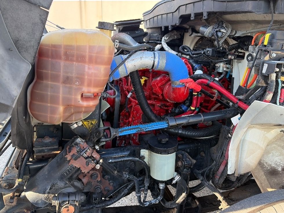 Medium Duty Box Truck-Light and Medium Duty Trucks-International-2018-4300-Tampa-FL-155,699\n\t\tmiles-$ 56,250 - Image 24