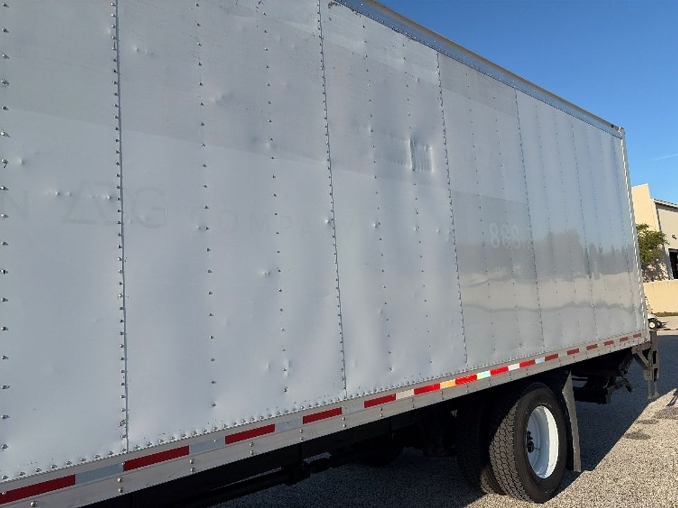 Medium Duty Box Truck-Light and Medium Duty Trucks-International-2018-4300-Tampa-FL-155,699\n\t\tmiles-$ 56,250 - Image 26