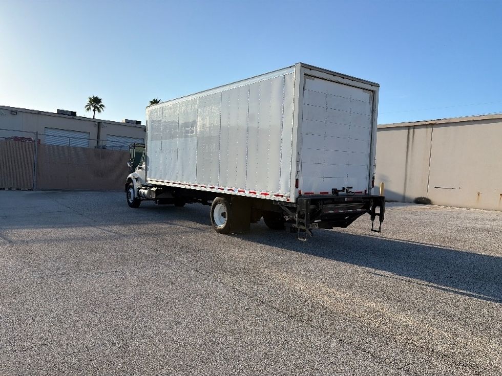 Medium Duty Box Truck-Light and Medium Duty Trucks-International-2018-4300-Tampa-FL-155,699\n\t\tmiles-$ 56,250 - Image 6