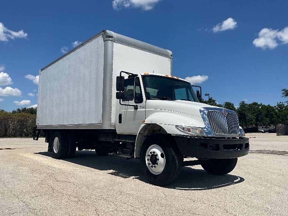 Used Medium Duty Box Trucks for Sale in FL Penske Used Trucks