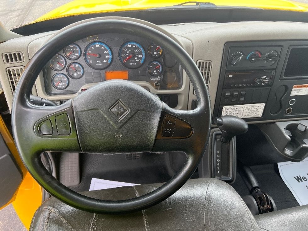 Medium Duty Box Truck-Light and Medium Duty Trucks-International-2018-4300-Toronto-ON-253,792\n\t\tkm-$ 57,500 - Image 18