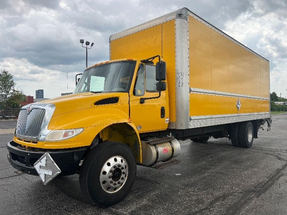 Medium Duty Box Truck-Light and Medium Duty Trucks-International-2018-4300-Toronto-ON-253,792\n\t\tkm-$ 57,500 - Image 3
