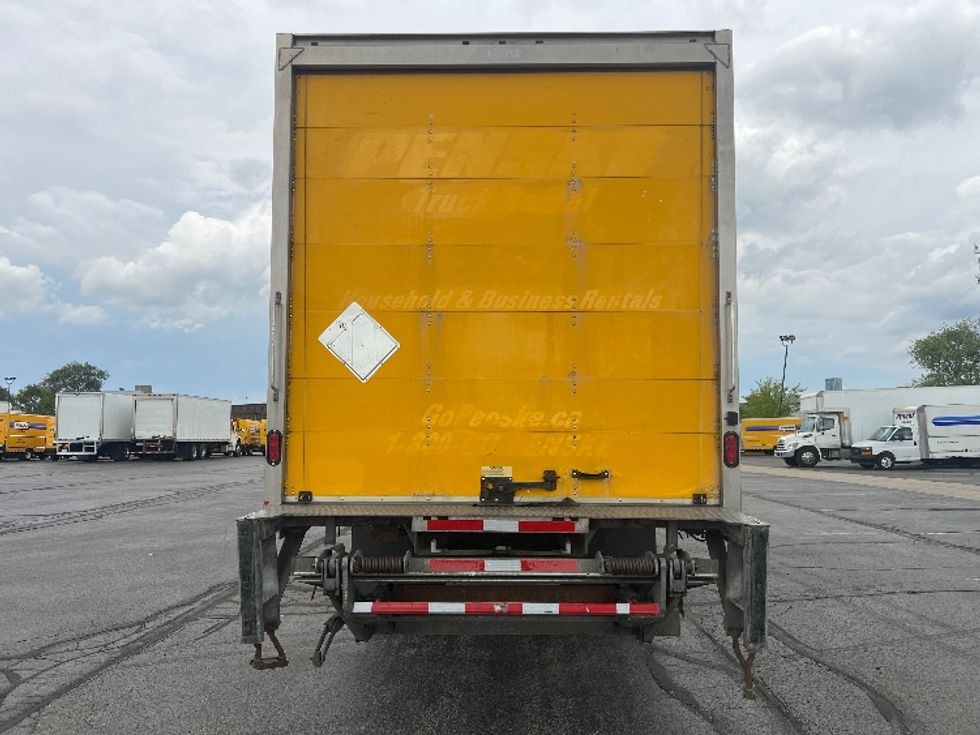 Medium Duty Box Truck-Light and Medium Duty Trucks-International-2018-4300-Toronto-ON-253,792\n\t\tkm-$ 57,500 - Image 7