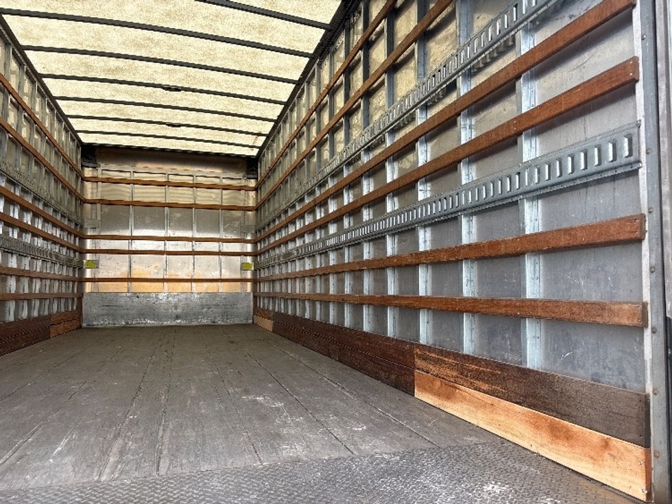 Medium Duty Box Truck-Light and Medium Duty Trucks-International-2018-4300-Tukwila-WA-129,904\n\t\tmiles-$ 45,750 - Image 12