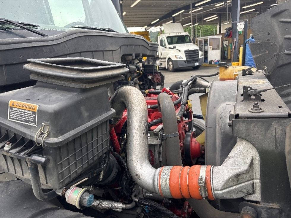 Medium Duty Box Truck-Light and Medium Duty Trucks-International-2018-4300-Tukwila-WA-129,904\n\t\tmiles-$ 45,750 - Image 23