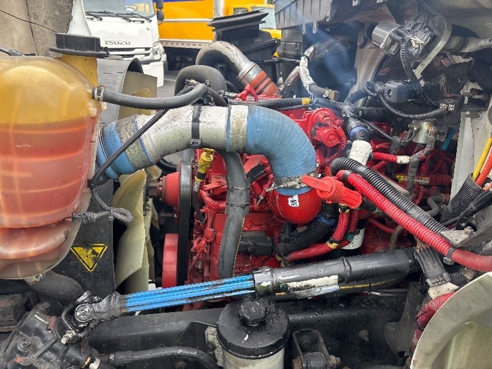 Medium Duty Box Truck-Light and Medium Duty Trucks-International-2018-4300-Tukwila-WA-129,904\n\t\tmiles-$ 45,750 - Image 24