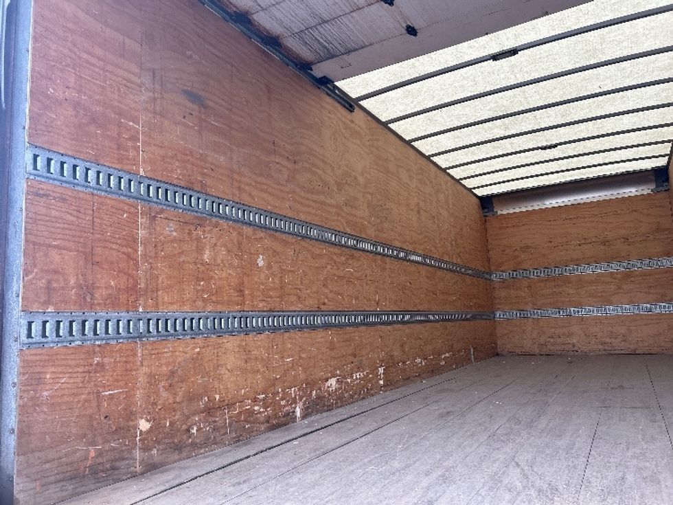 Medium Duty Box Truck-Light and Medium Duty Trucks-International-2018-4300-Watertown-NY-110,391\n\t\tmiles-$ 47,250 - Image 11