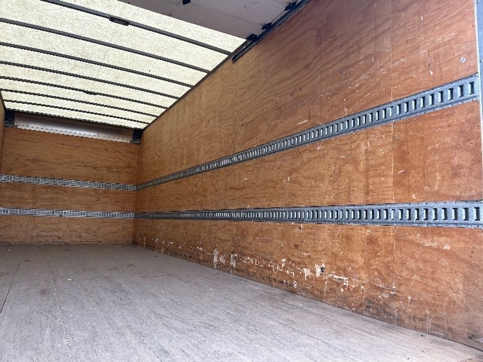 Medium Duty Box Truck-Light and Medium Duty Trucks-International-2018-4300-Watertown-NY-110,391\n\t\tmiles-$ 47,250 - Image 12