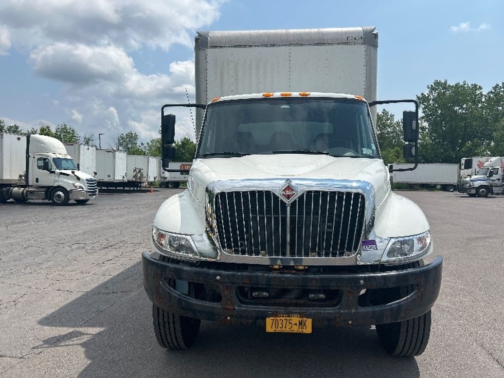 Medium Duty Box Truck-Light and Medium Duty Trucks-International-2018-4300-Watertown-NY-110,391\n\t\tmiles-$ 47,250 - Image 2