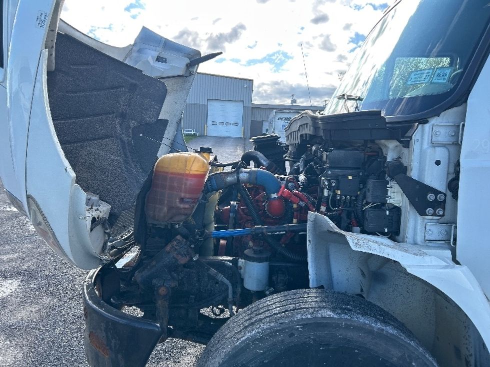 Medium Duty Box Truck-Light and Medium Duty Trucks-International-2018-4300-Watertown-NY-155,011\n\t\tmiles-$ 46,500 - Image 24
