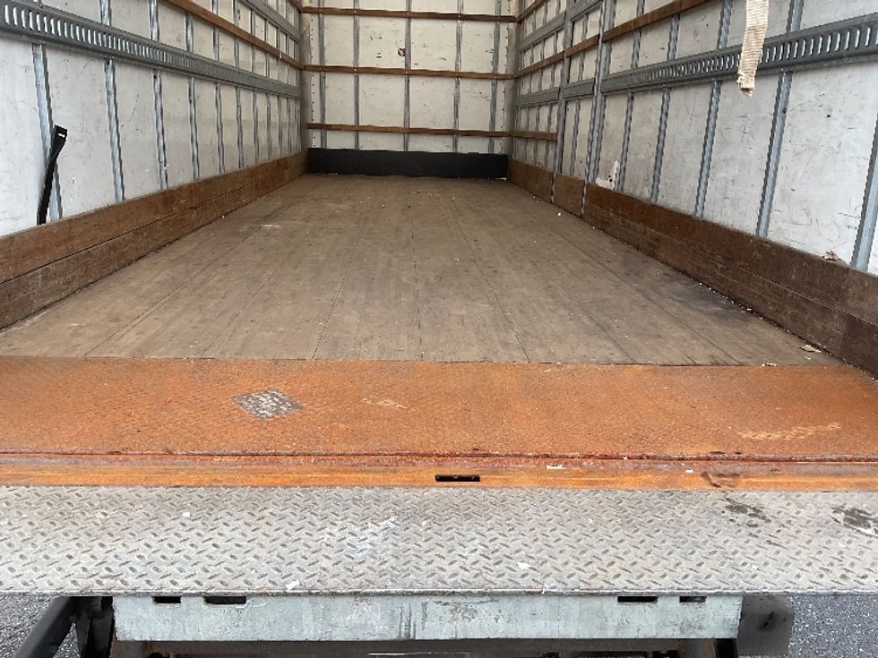 Medium Duty Box Truck-Light and Medium Duty Trucks-International-2018-4300-West Babylon-NY-122,840\n\t\tmiles-$ 44,250 - Image 10