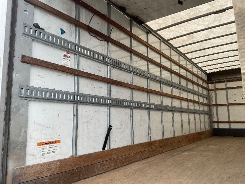 Medium Duty Box Truck-Light and Medium Duty Trucks-International-2018-4300-West Babylon-NY-122,840\n\t\tmiles-$ 44,250 - Image 11