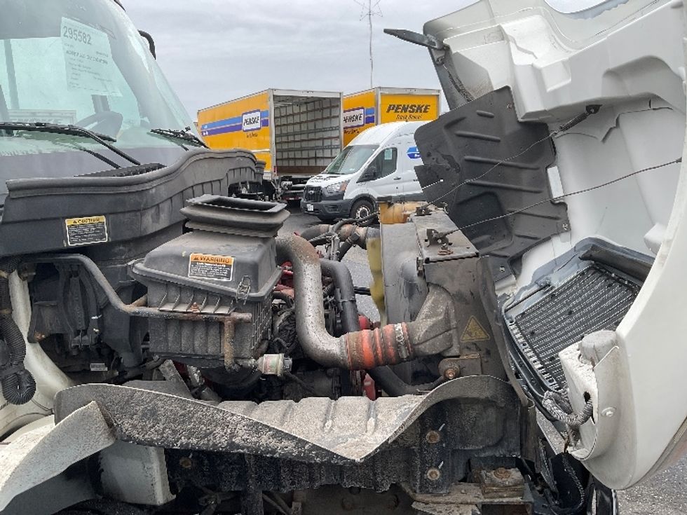 Medium Duty Box Truck-Light and Medium Duty Trucks-International-2018-4300-West Babylon-NY-122,840\n\t\tmiles-$ 44,250 - Image 23