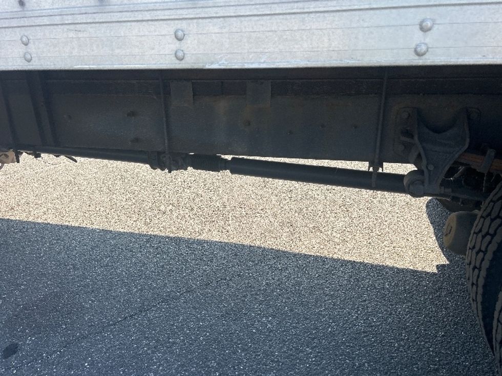 Medium Duty Box Truck-Light and Medium Duty Trucks-International-2018-4300-West Babylon-NY-251,011\n\t\tmiles-$ 26,750 - Image 3