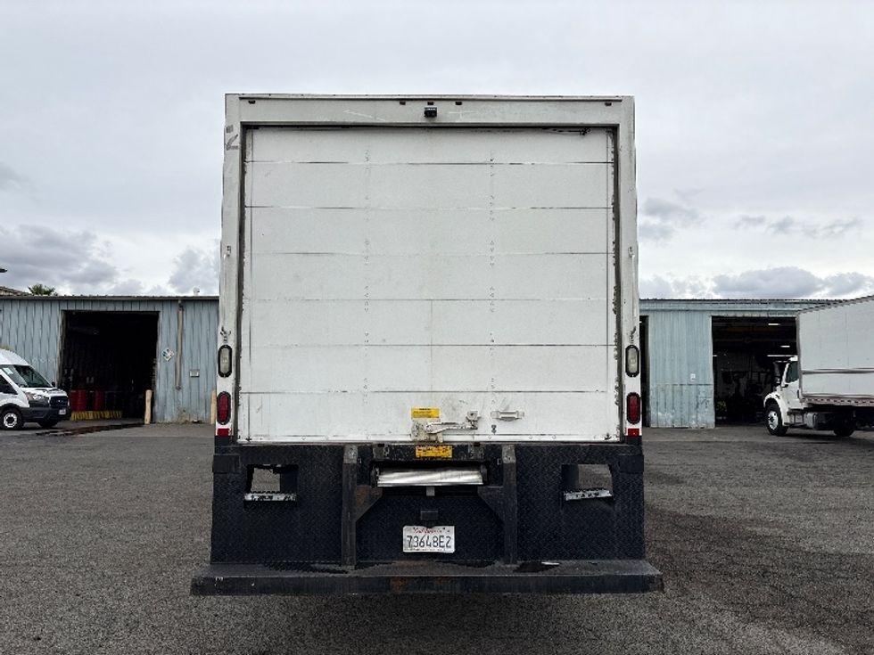 Medium Duty Box Truck-Light and Medium Duty Trucks-International-2018-4300-West Sacramento-CA-142,913\n\t\tmiles-$ 29,000 - Image 7