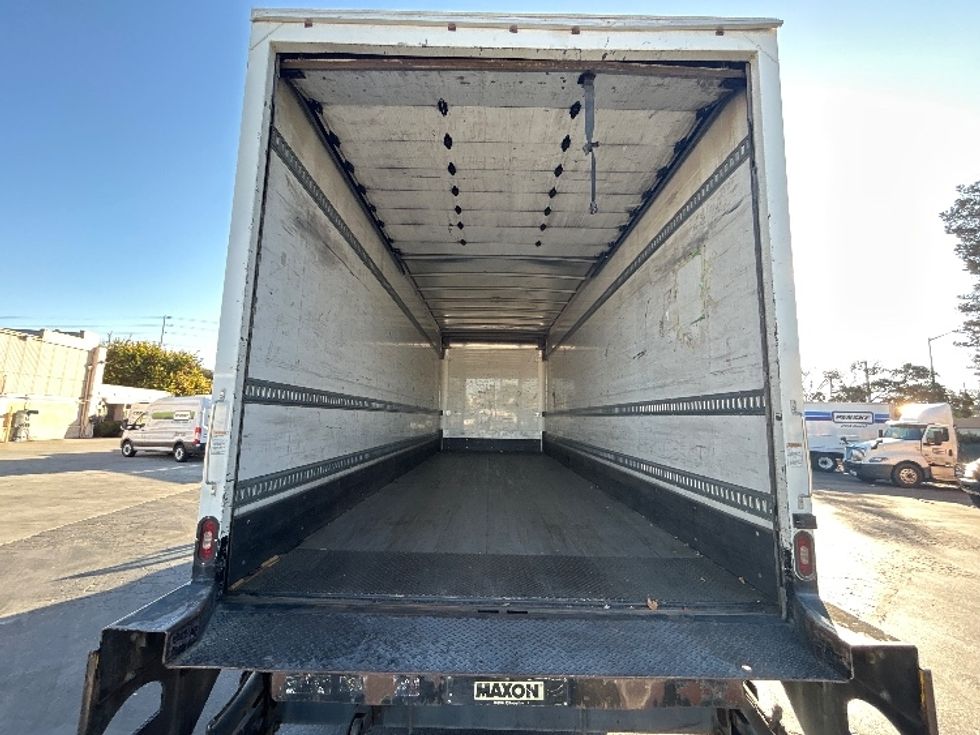 Medium Duty Box Truck-Light and Medium Duty Trucks-International-2018-4300-West Sacramento-CA-153,066\n\t\tmiles-$ 54,250 - Image 8