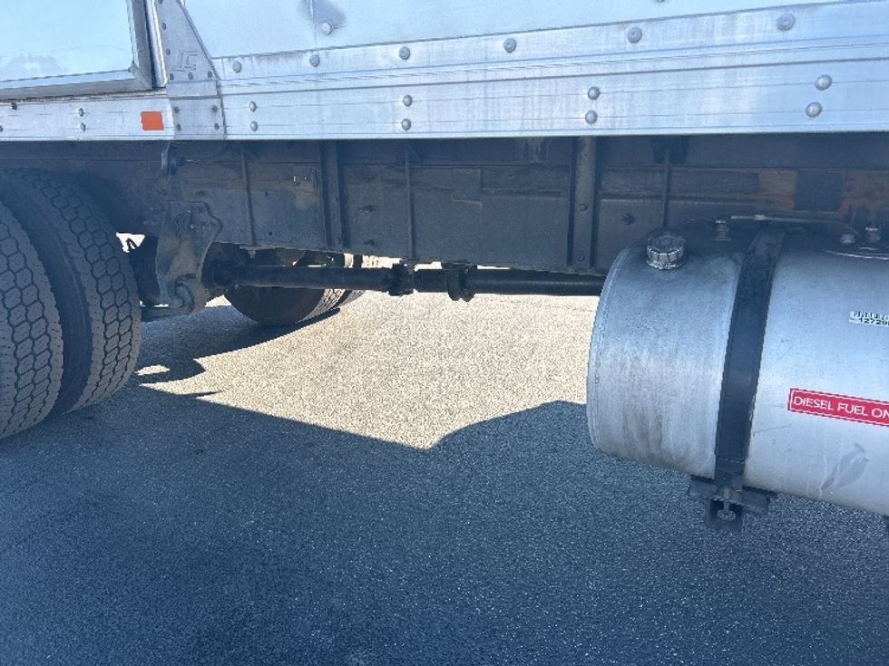 Medium Duty Box Truck-Light and Medium Duty Trucks-International-2018-4300-West Sacramento-CA-196,377\n\t\tmiles-$ 23,000 - Image 14