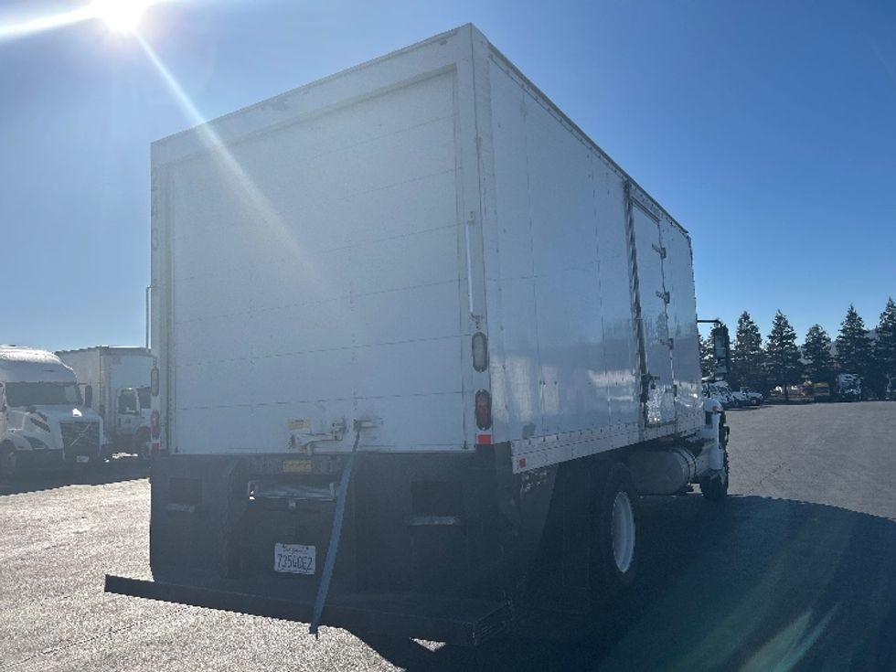 Medium Duty Box Truck-Light and Medium Duty Trucks-International-2018-4300-West Sacramento-CA-196,377\n\t\tmiles-$ 23,000 - Image 26