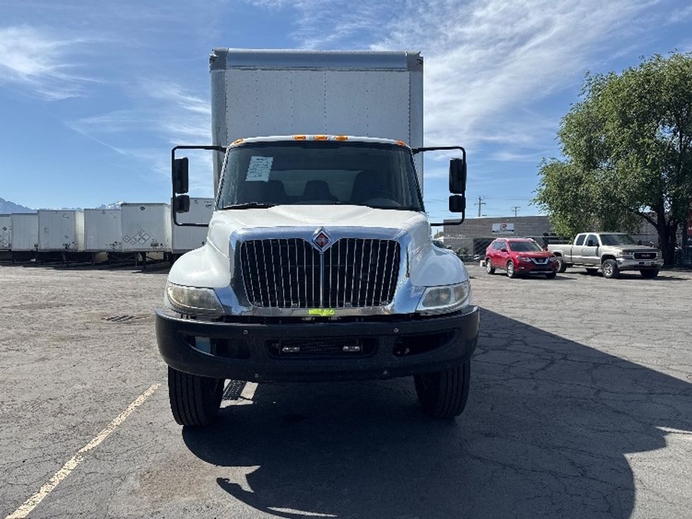 Medium Duty Box Truck-Light and Medium Duty Trucks-International-2018-4300-West Valley City-UT-207,290\n\t\tmiles-$ 41,000 - Image 2