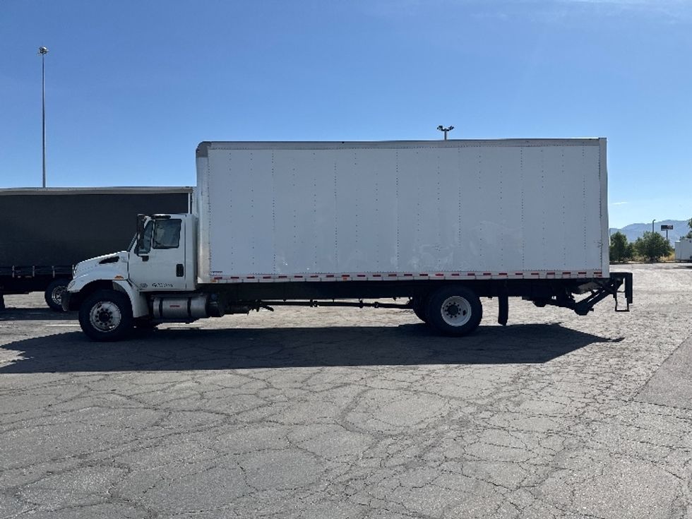 Medium Duty Box Truck-Light and Medium Duty Trucks-International-2018-4300-West Valley City-UT-207,290\n\t\tmiles-$ 41,000 - Image 4